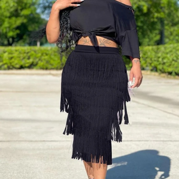 ON & POPPIN! - Picture 1 of 3